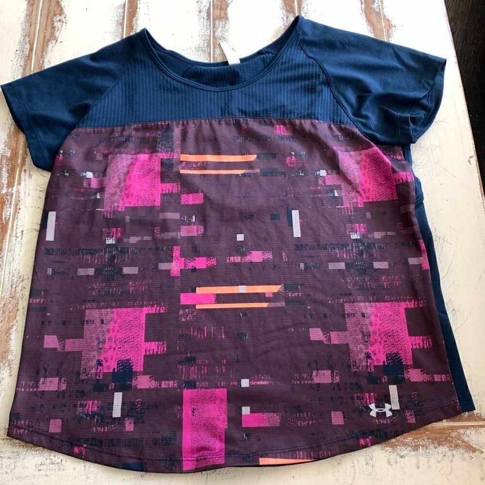 Under Armour athletic shirt size large
